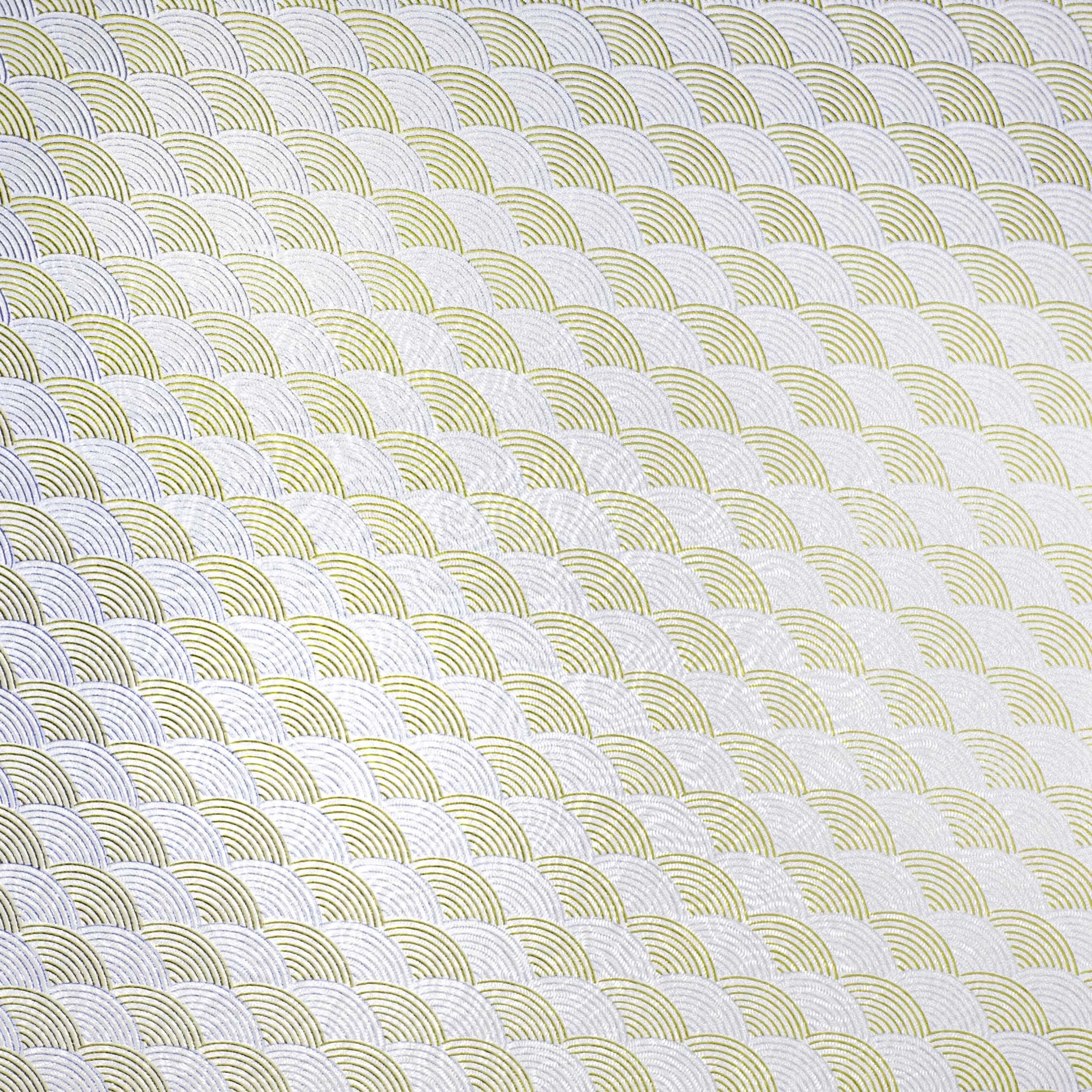 24" x 417 Feet Gold-Silver Half Ream Gift Wrap